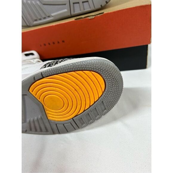 Size 9 womens 7.5 mens‎  - Jordan 3 Retro Laser Orange 2020 - Picture 4 of 6